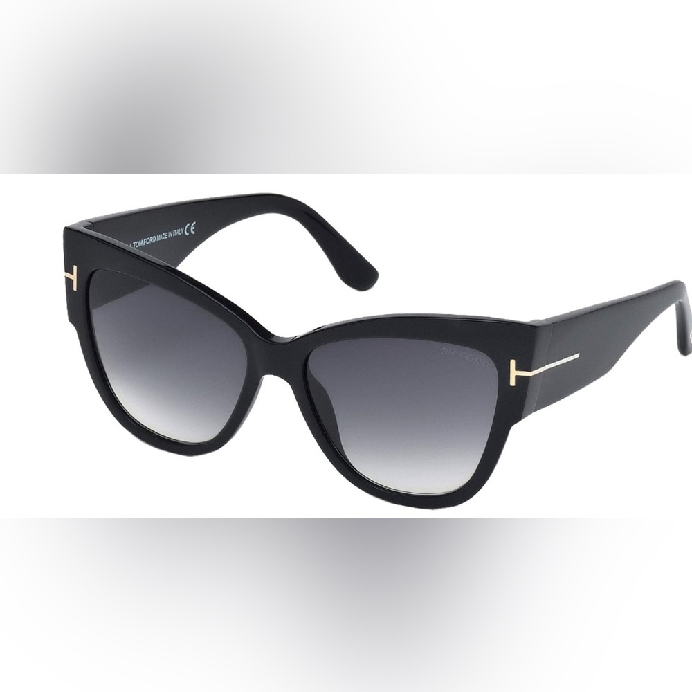 Tom Ford Black Gradient Sunglasses TF371